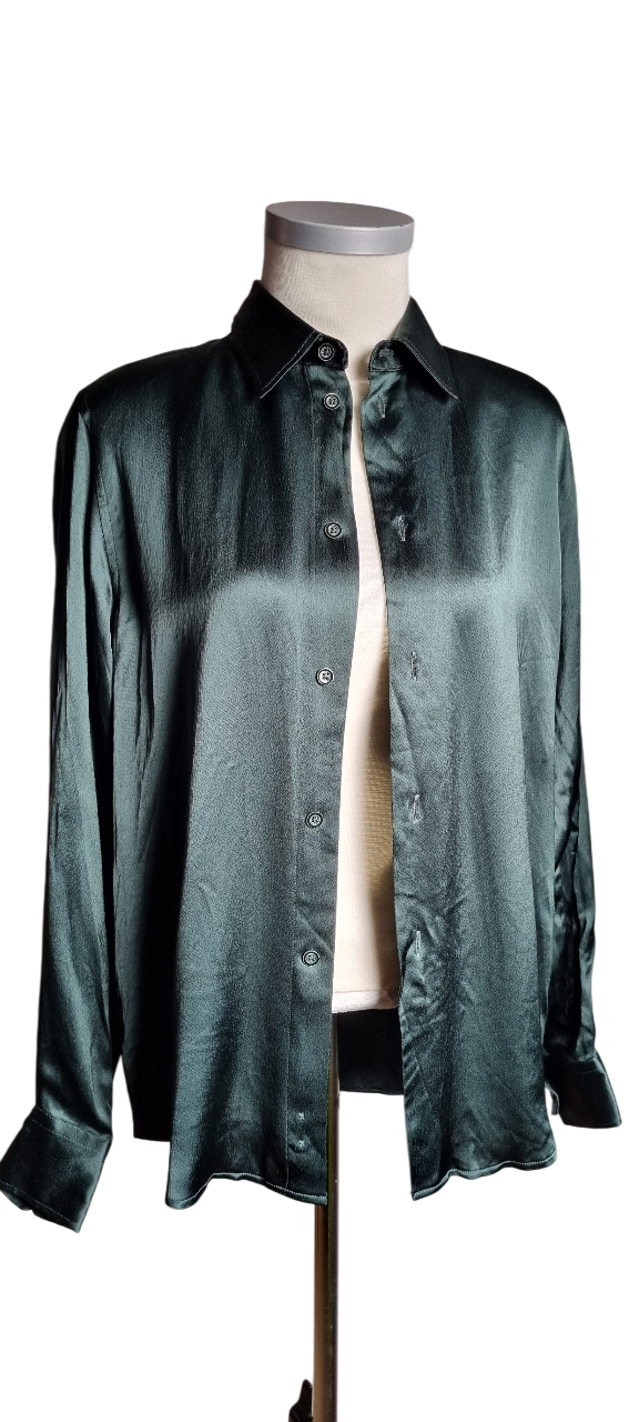 2025/09/1000055915.png Chemise verte Ami – Image 1