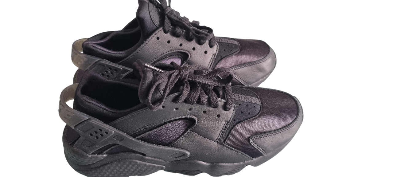 2025/09/1000058469.png Huarache noire Nike – Image 1