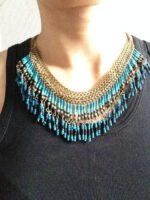 Collier ras de cou doré et bleu – Image 2
