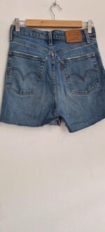 Short ribcage levi's – Image 4