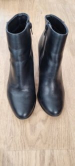 Bottines noires Clarks – Image 2