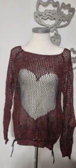 Pull rouge ajouré