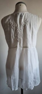 Top blanc Hotel Particulier – Image 4