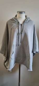 Sweat à capuche/poncho Léon & Harper – Image 2