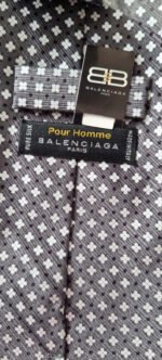 Cravate grise Balenciaga – Image 4